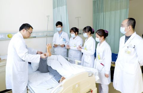 以優質治療赢得病人信任 ——記市臨床重點專科、康美醫院内二科（神經内科）